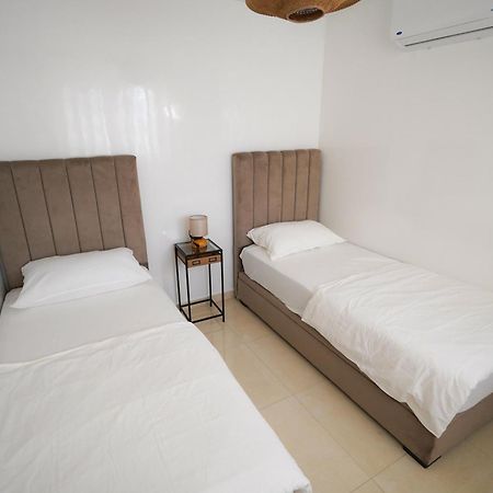 Appartement In Tanger City-5Min To The Beach-Free Parking Bagian luar foto